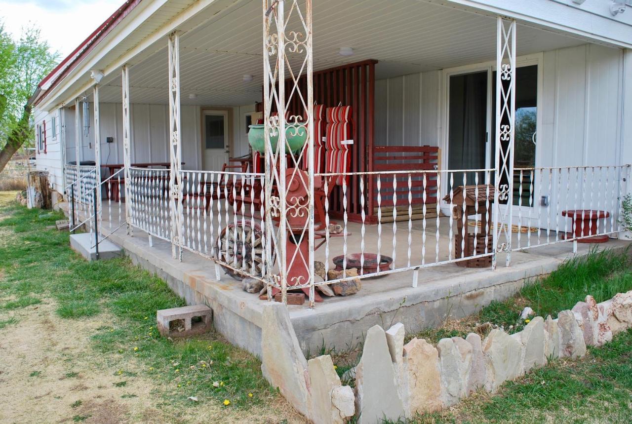 Dora'S Country Cottage Escalante Eksteriør billede