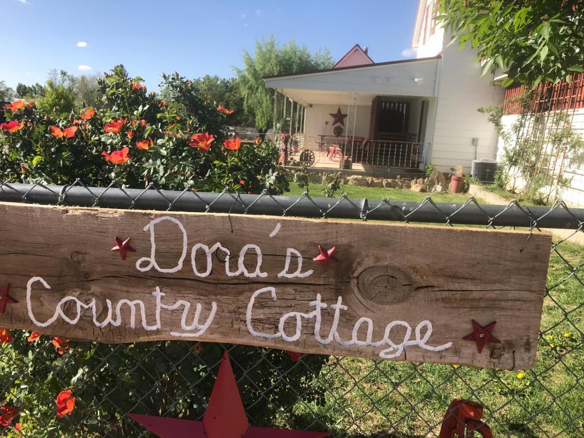 Dora'S Country Cottage Escalante Eksteriør billede